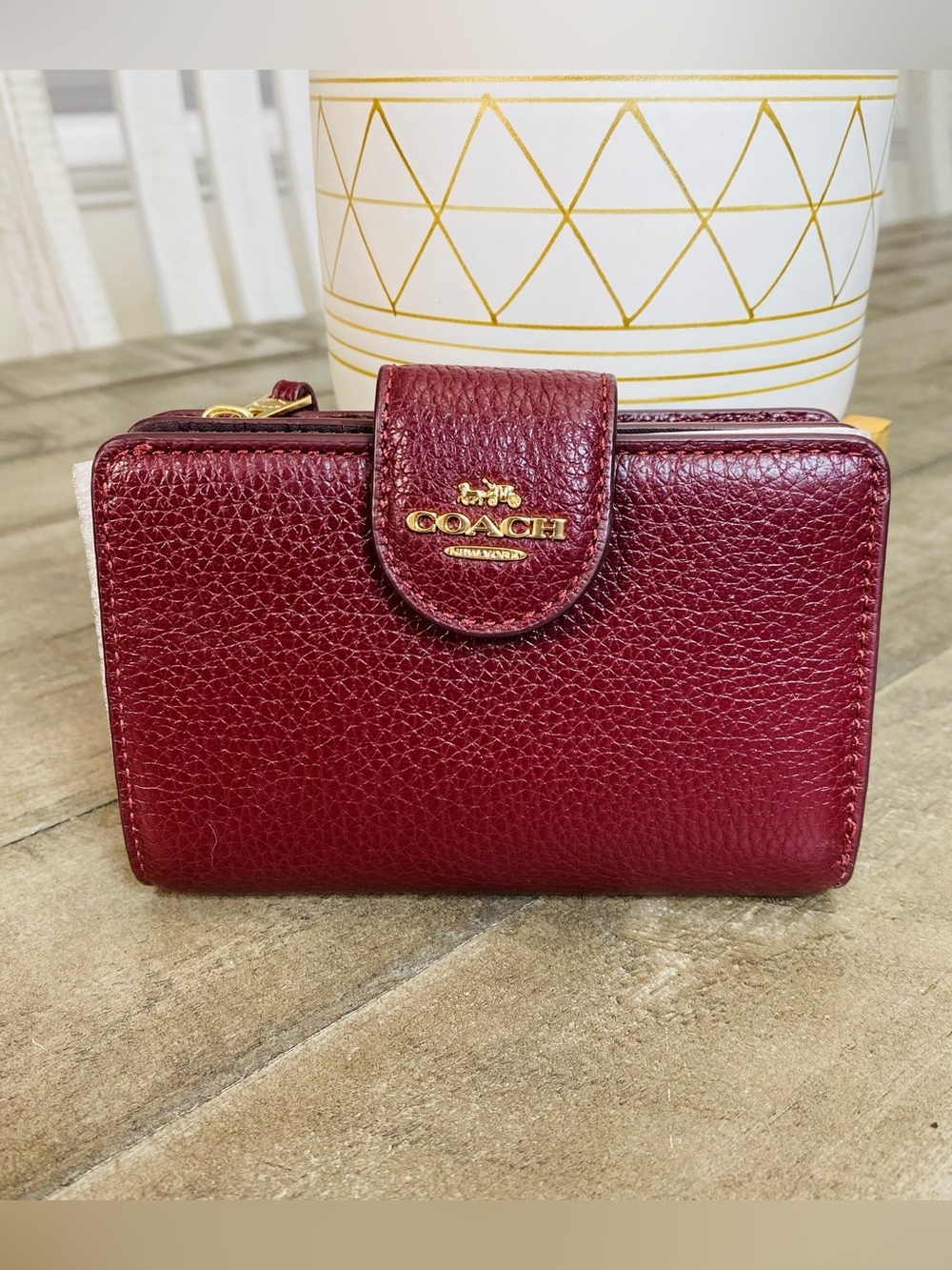 NWT Coach Medium Corner Zip Wallet in Refined Pebble Leather Dark Wine Burgundy - Picture 2 of 7
